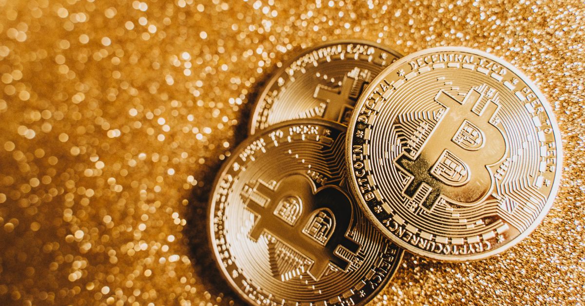 MicroStrategy's Bitcoin Accumulation Machine Restarts as Paper Losses Exceed $14 Billion