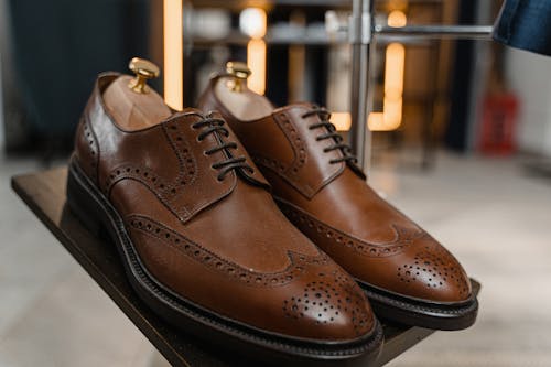 Ingyenes stockfotó barna cipők, bőrcipők, cipőfűző témában