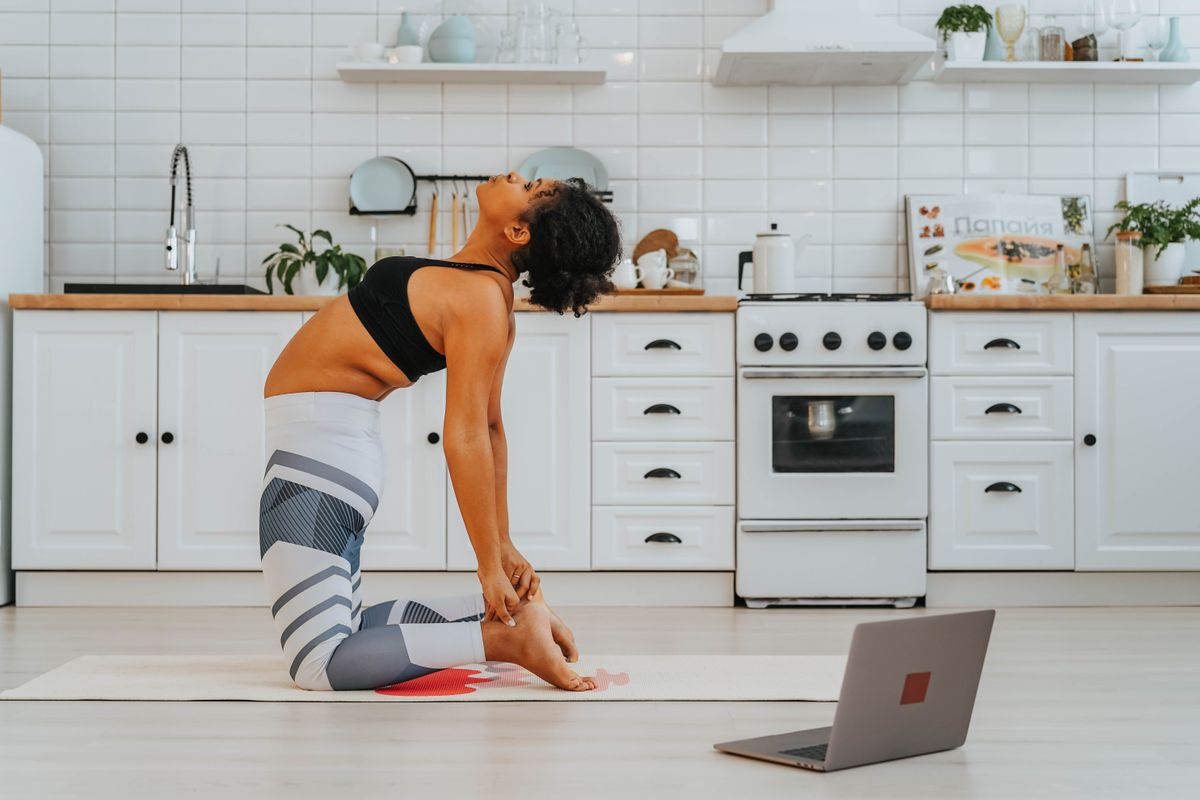 Cours de yoga gratuits en ligne : notre sélection - Quel style de yoga gratuit choisir selon votre objectif ?