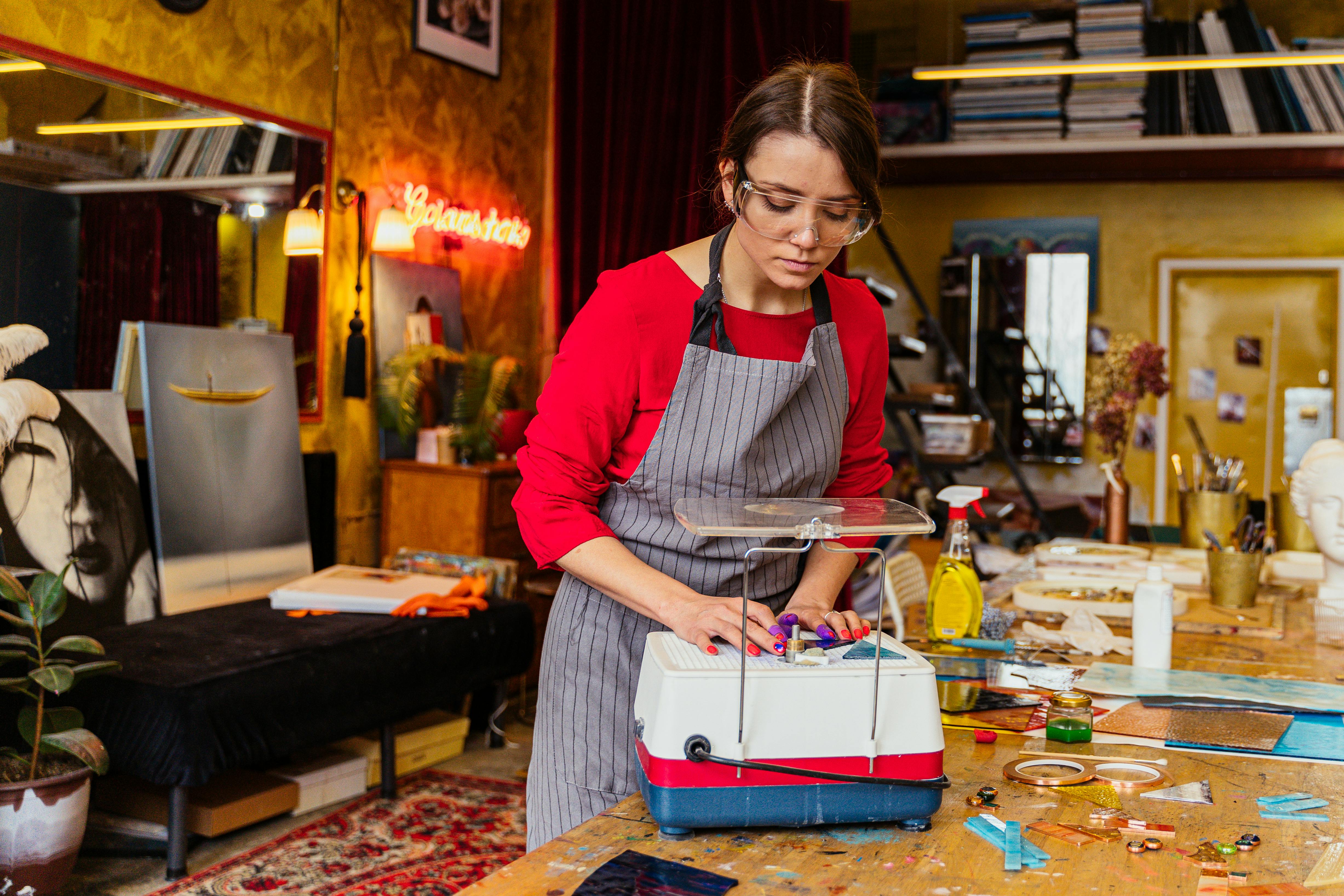7 Creative Side Hustle Business Ideas for Gen-Z — Photo by Antoni Shkraba Studio on Pexels