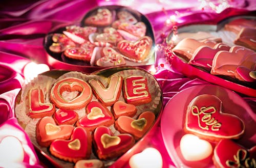 Бесплатное стоковое фото с в форме сердца, валентина печенье, валентинов день