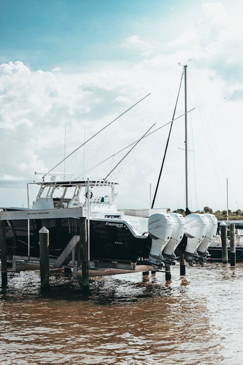 Kostenloses Stock Foto zu boot, dock, transport