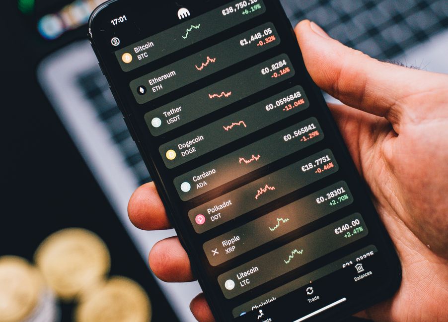 Online Casino: Spielautomaten und Live-Spiele im Überblick