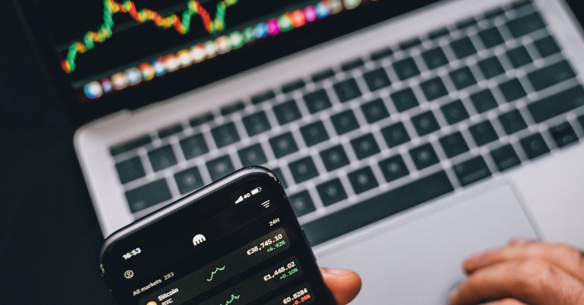 DeepSeek科技神話破滅 使用率驟降引發關注