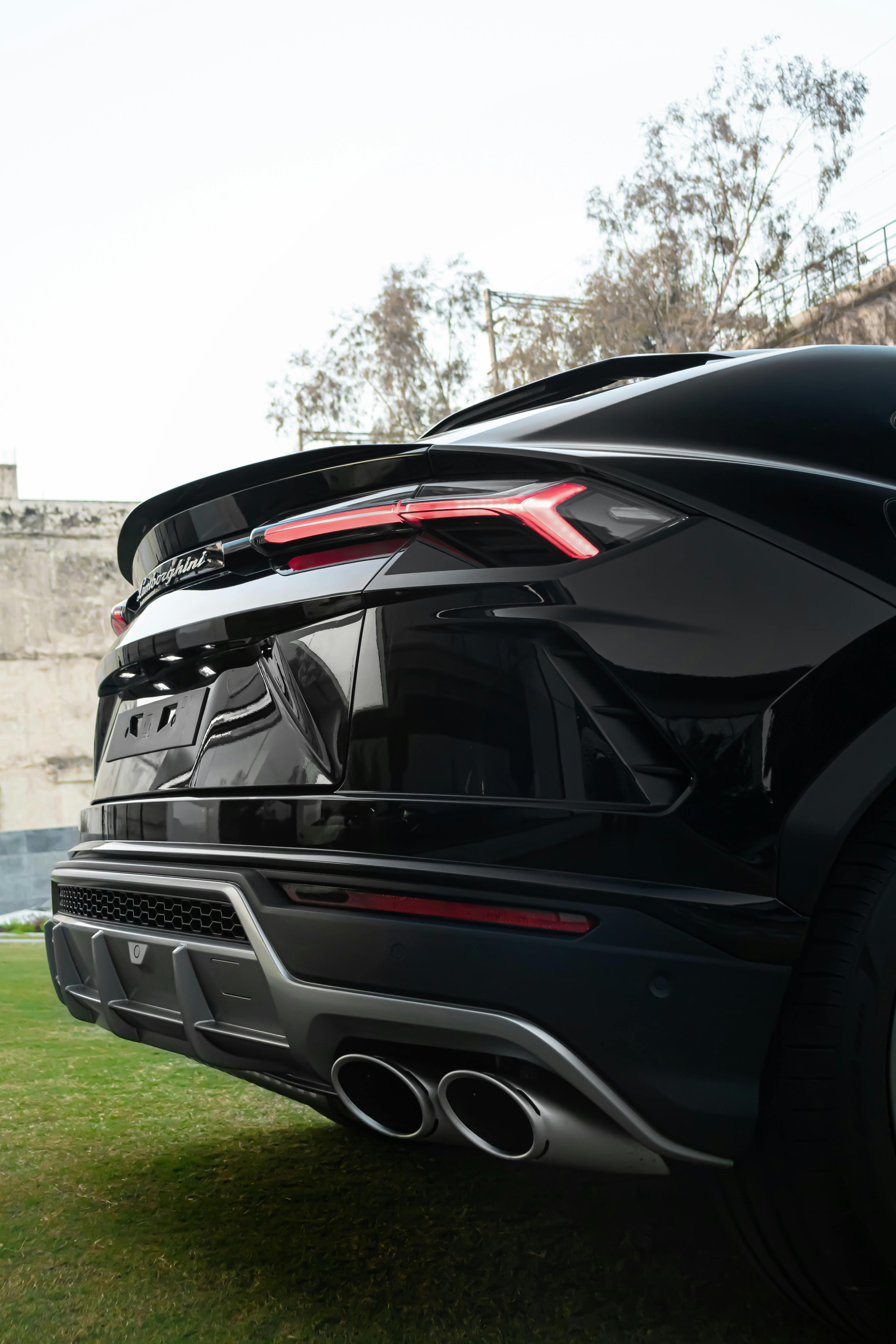 Customer reviewing a subscription banking plan with clear outcomes and transparent pricing inside a mobile app