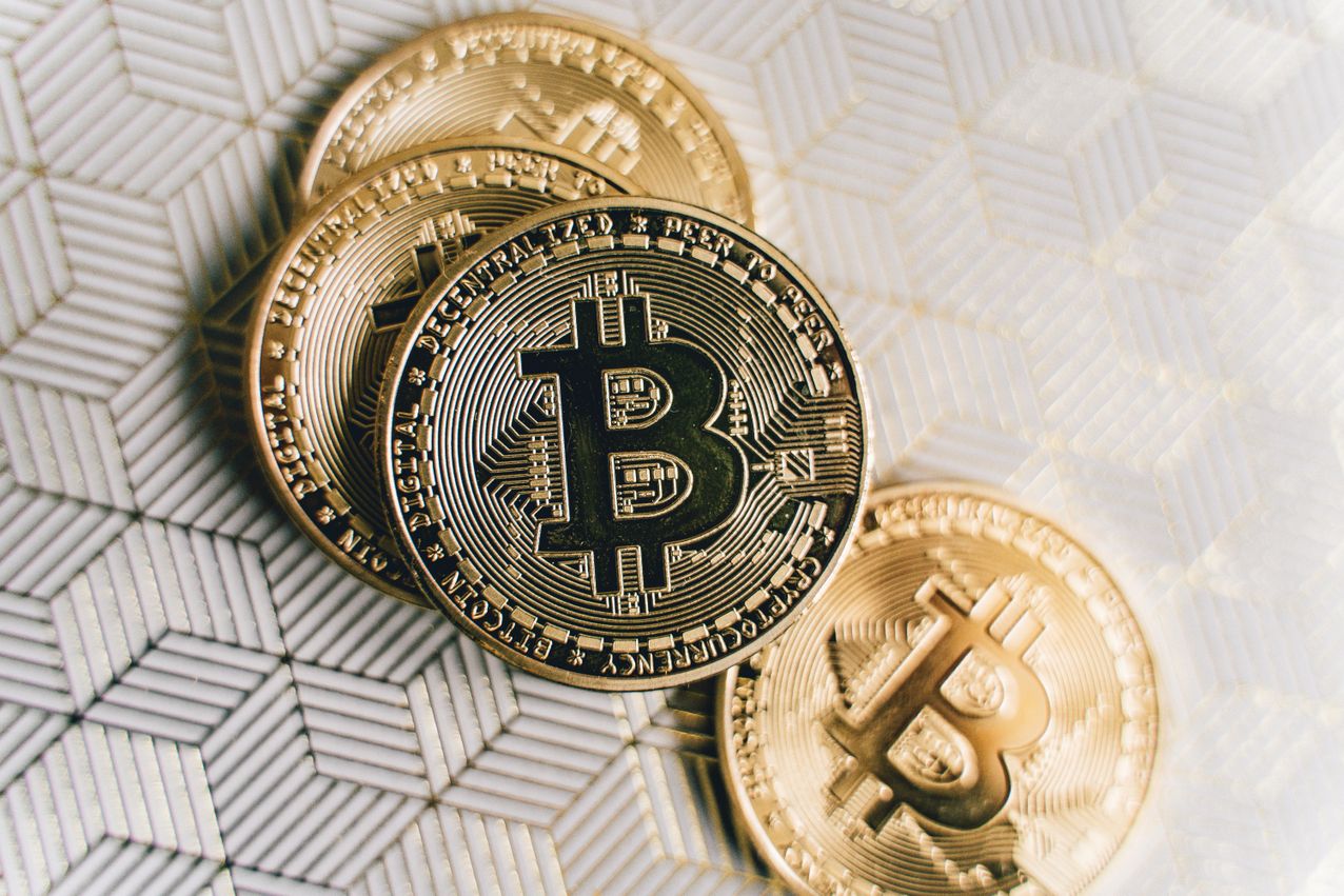 How Is Bitcoin's Price Determined: 4 Key Methods Revealed