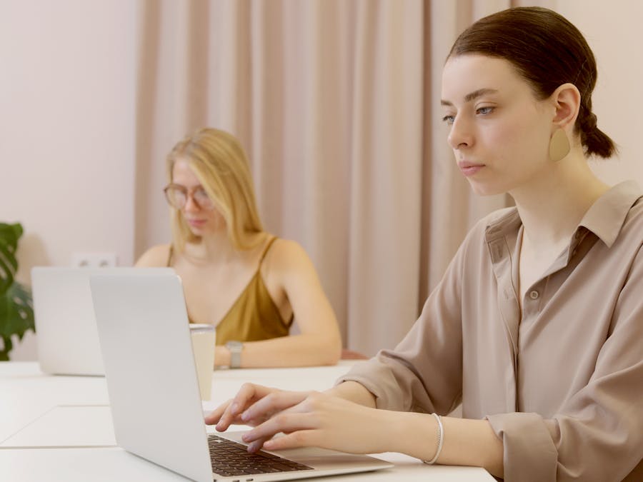 Photo by Artem Podrez