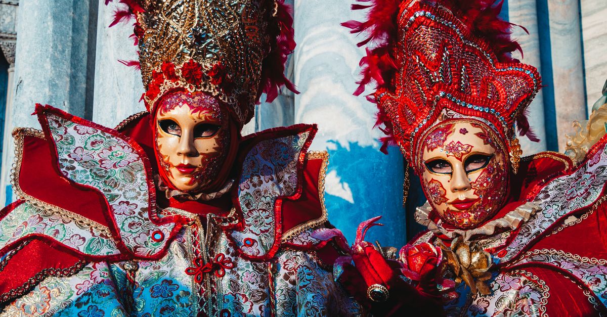 Masquerading Example Pic People Wearing Masquerade Masks · Free Stock Photo