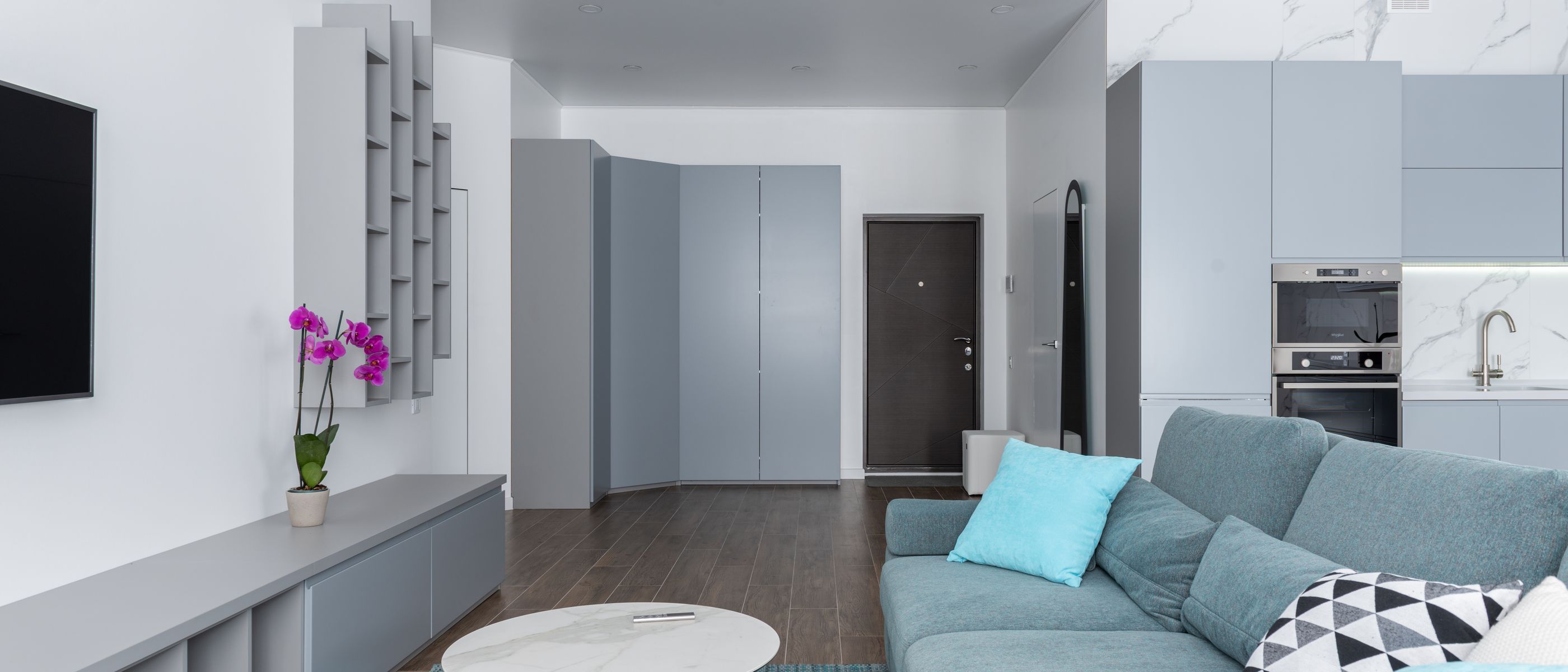 Kitchen Spraying in Clapham Junction — woodwork brushed to a crisp, smooth line