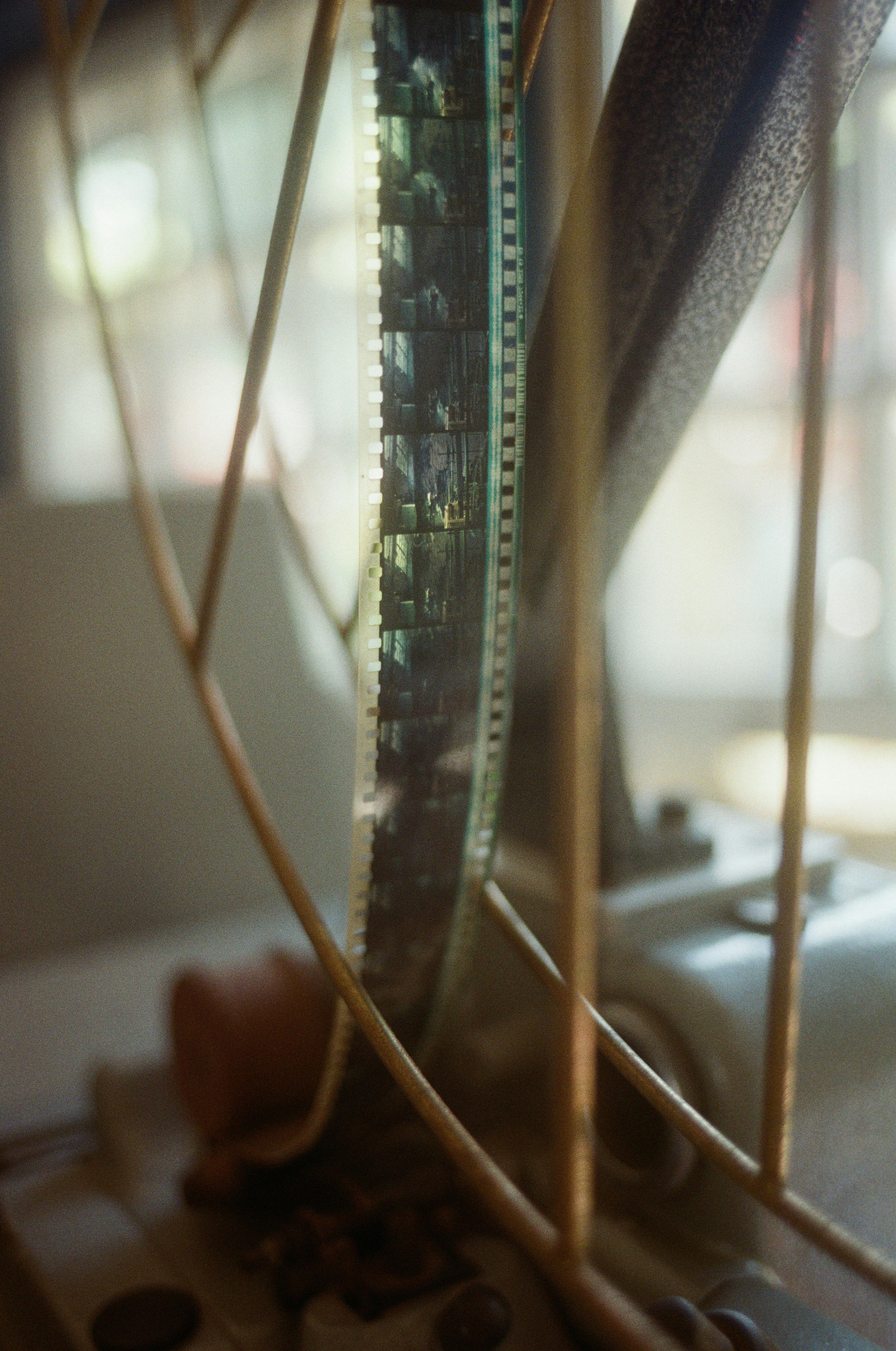 vintage iron bobina film with photographs