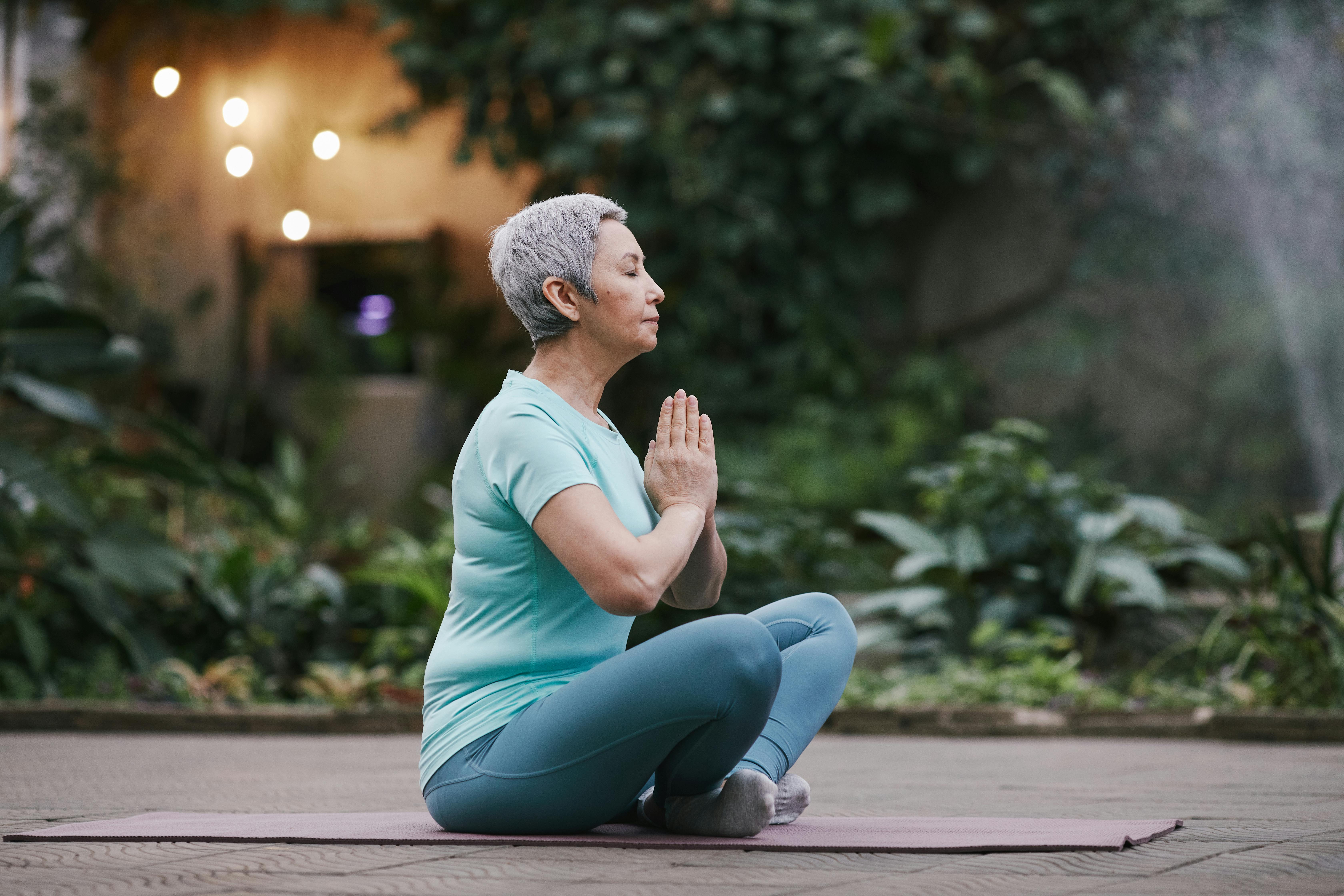 Les postures de yoga recommandées pour favoriser la guérison du corps et de l'esprit