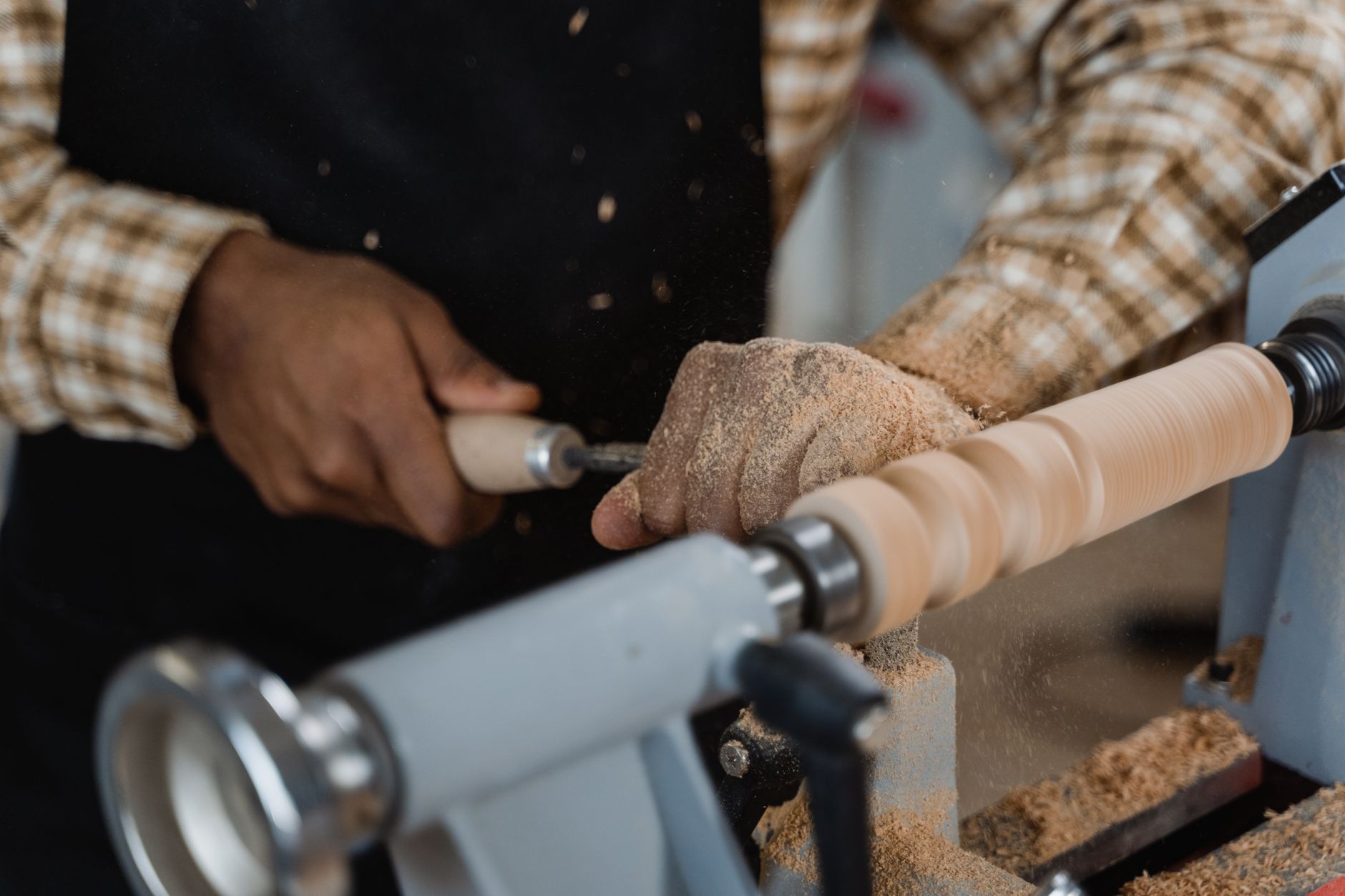 Best Wood Lathes (2026): Top Picks From JET, WEN, and Delta