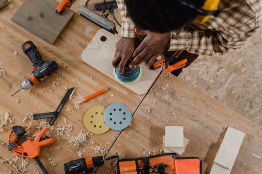 Which Power Tools Are Best for DIY Wood Crafts and Projects?