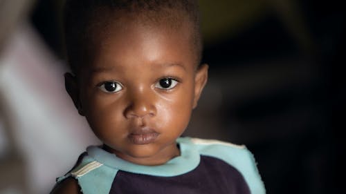 Základová fotografie zdarma na téma africký, černé dítě, detail