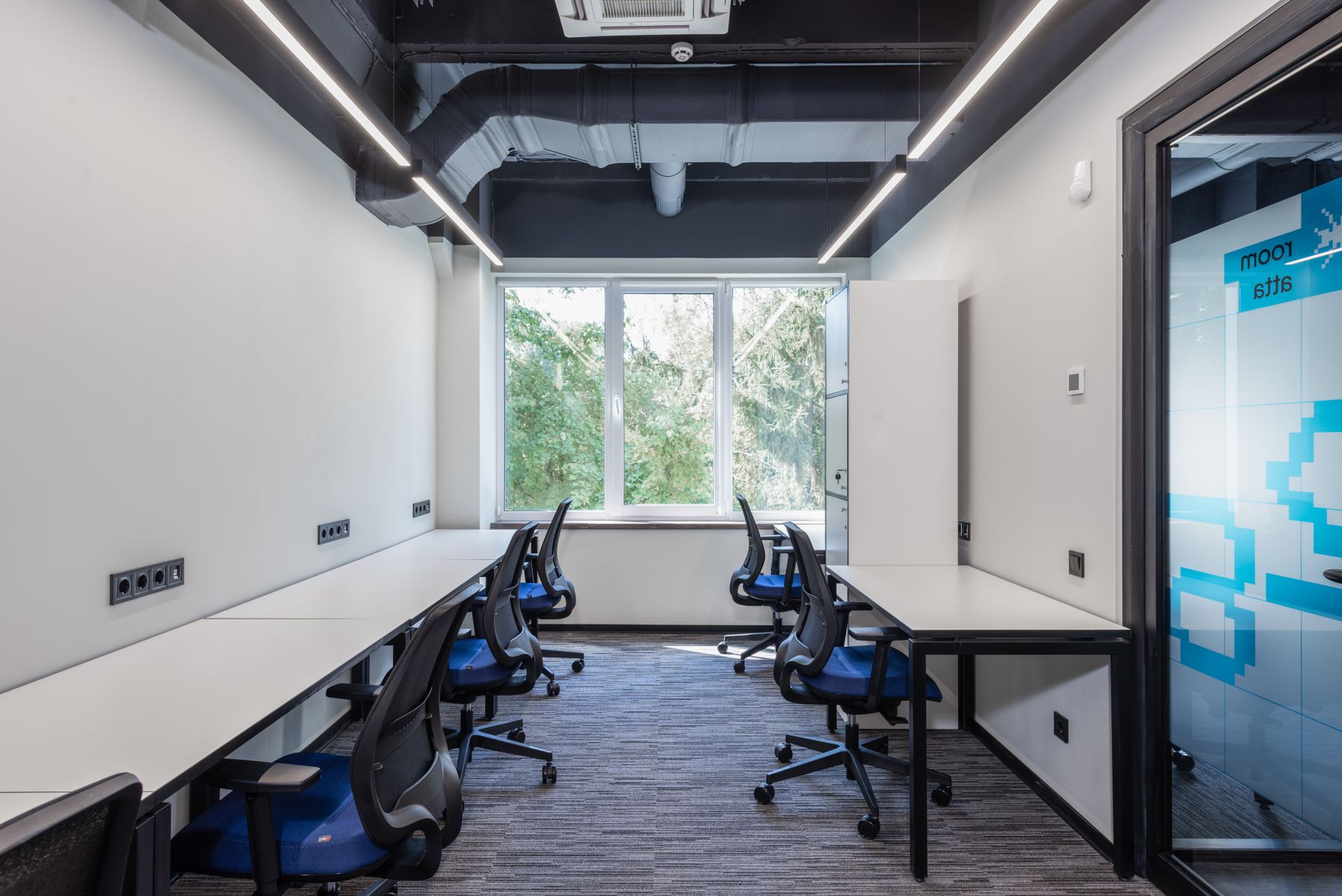 Contemporary office environment
