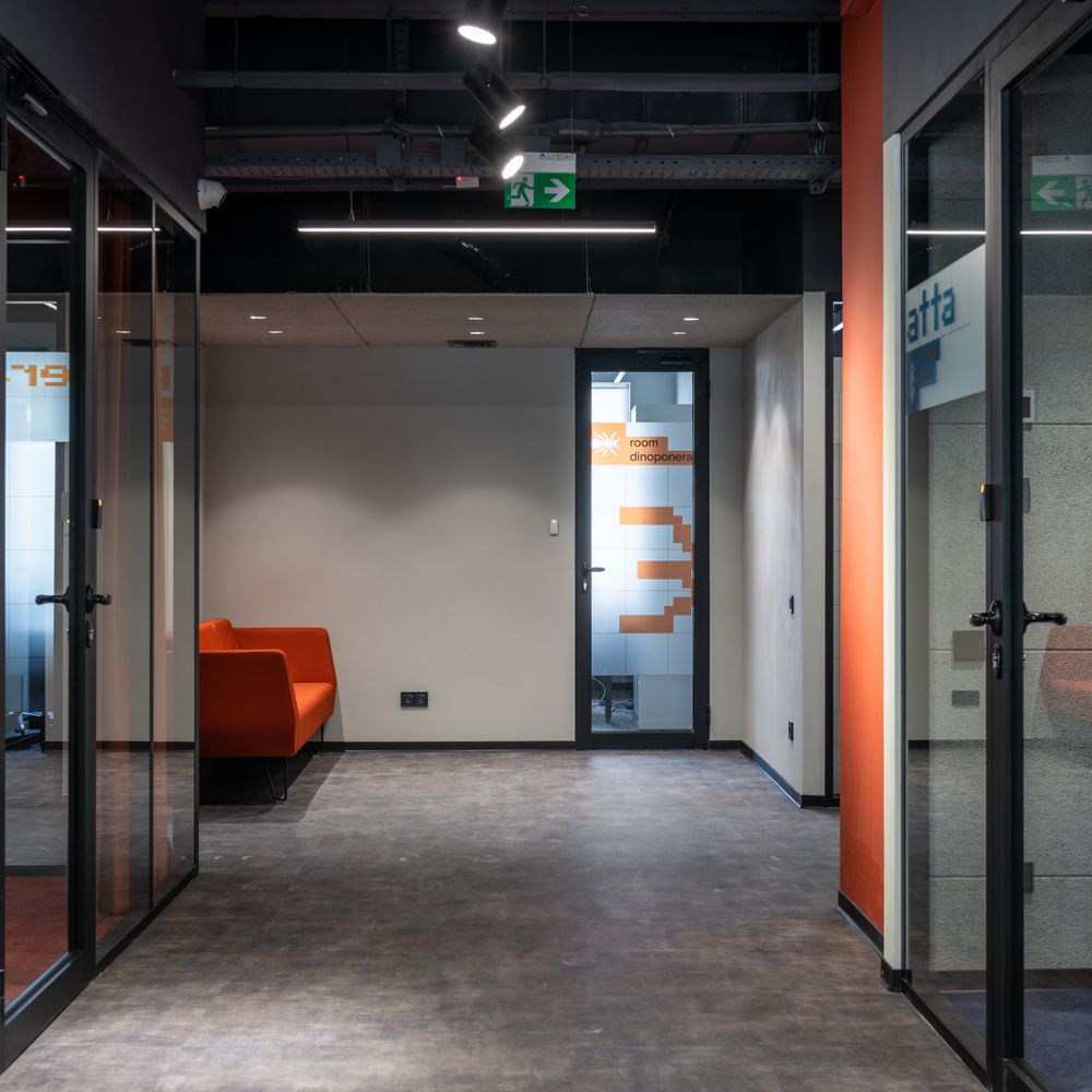 Commercial Decorating in Aldgate — dust sheets down and the room fully protected
