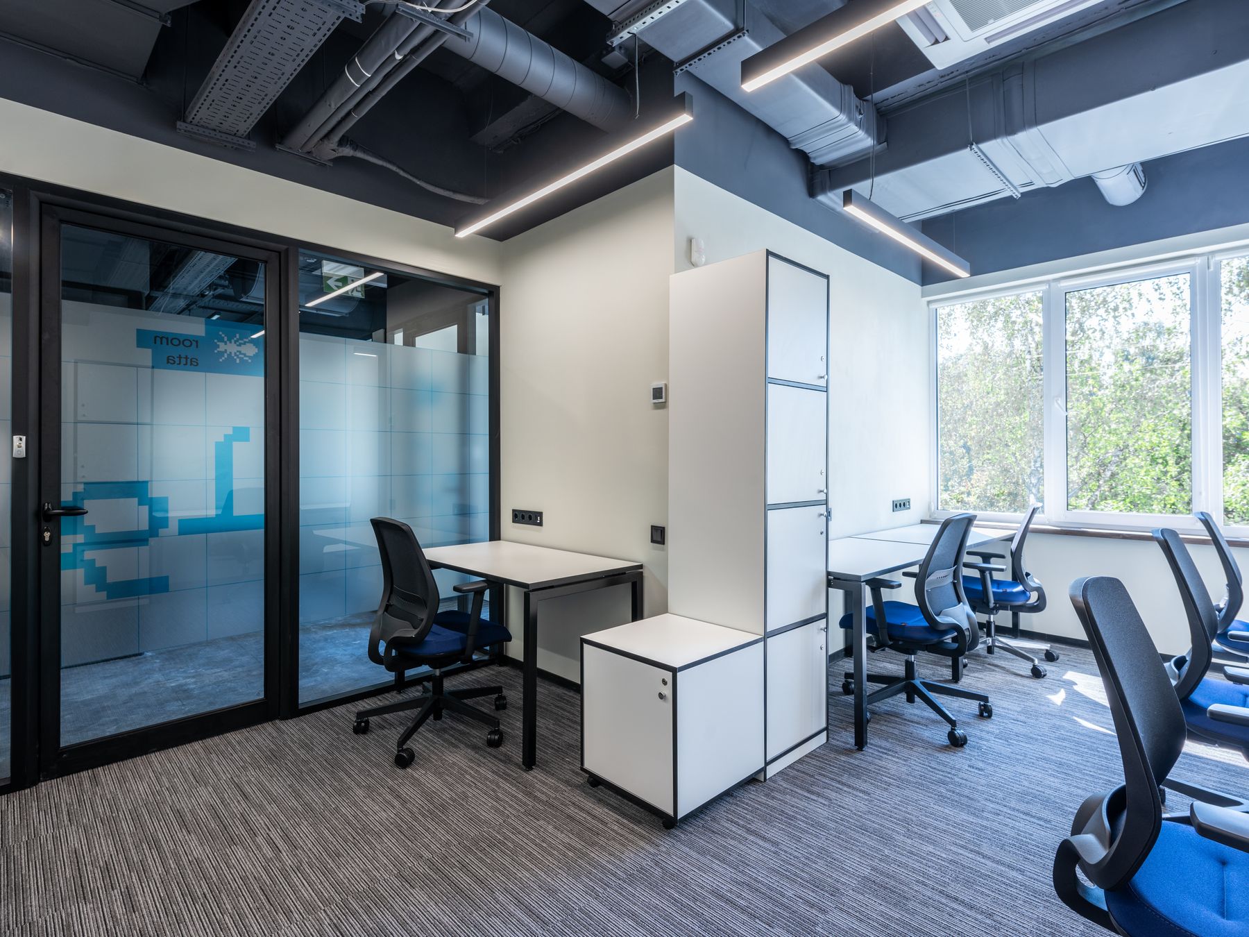 Hampton in Arden — office relocation team moving desks and equipment