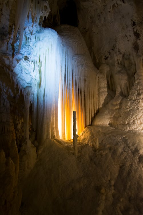 Fotos de stock gratuitas de belleza de la naturaleza, cueva, entorno natural