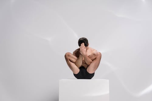 Foto profissional grátis de acrobático, alongamento, alongar