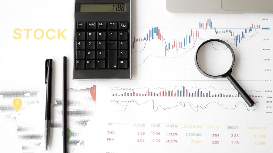 Technical and Fundamental Analysis: A Forex Beginner's Guide