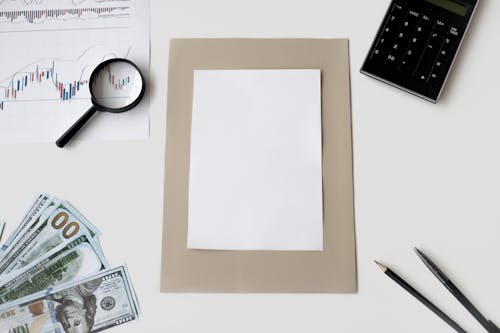 Fotos de stock gratuitas de blanco, finanzas, flatlay