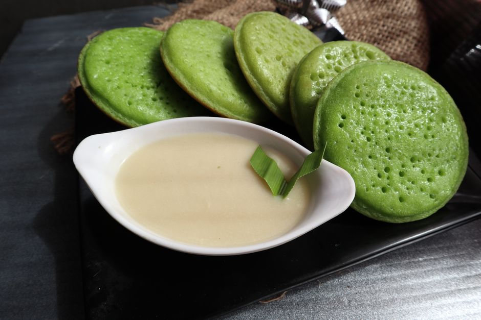 47. Serabi Kuah Kinca Pandan 47. Serabi Kuah Kinca Pandan