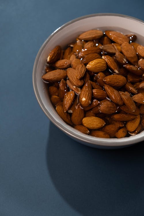 Fotos de stock gratuitas de Almendras, bol, de cerca