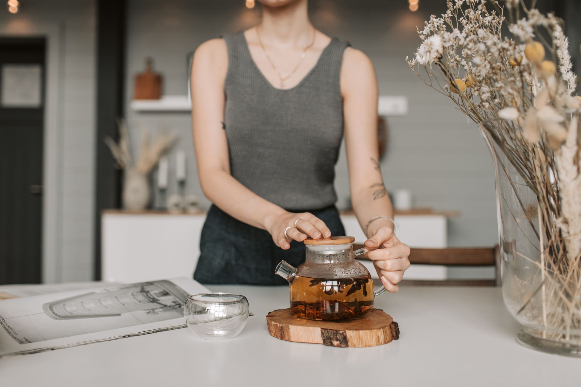 Can You Drink Tea with Ulcerative Colitis? Exploring the Benefits for UC Symptoms