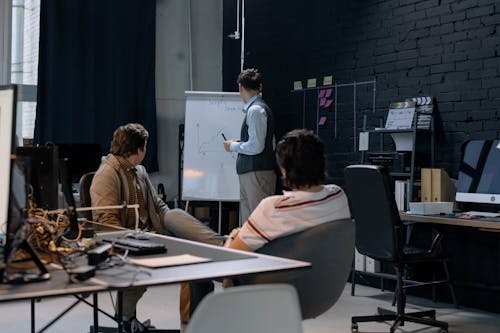 Kostenloses Stock Foto zu arbeiten, büro, büroarbeiter