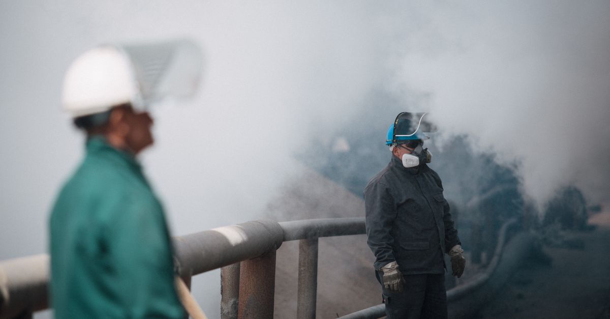 Pics de pollution : ce que imposent les seuils réglementaires aux sites industriels