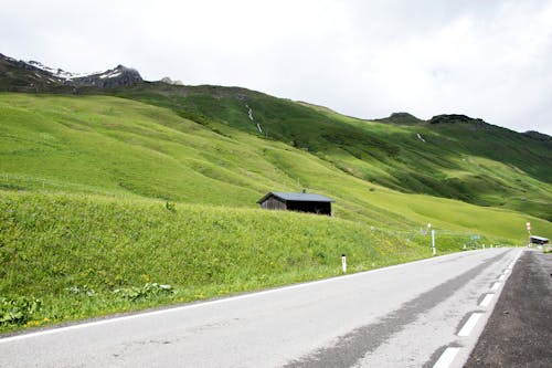 Безкоштовне стокове фото на тему «Австрія, Альпи, дорога»