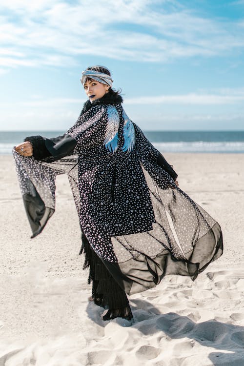 Δωρεάν στοκ φωτογραφιών με άμμος, γυναίκα, εννοιολογικός