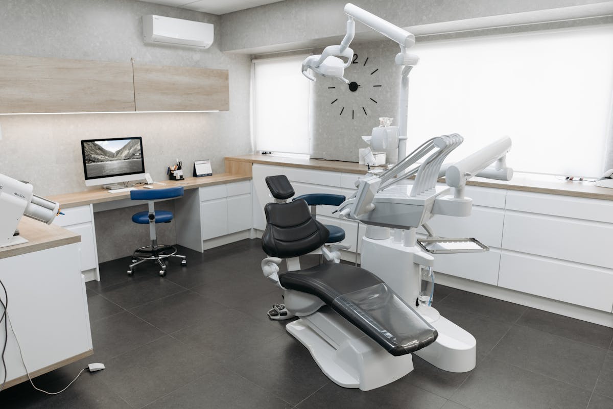 Modern dental treatment room