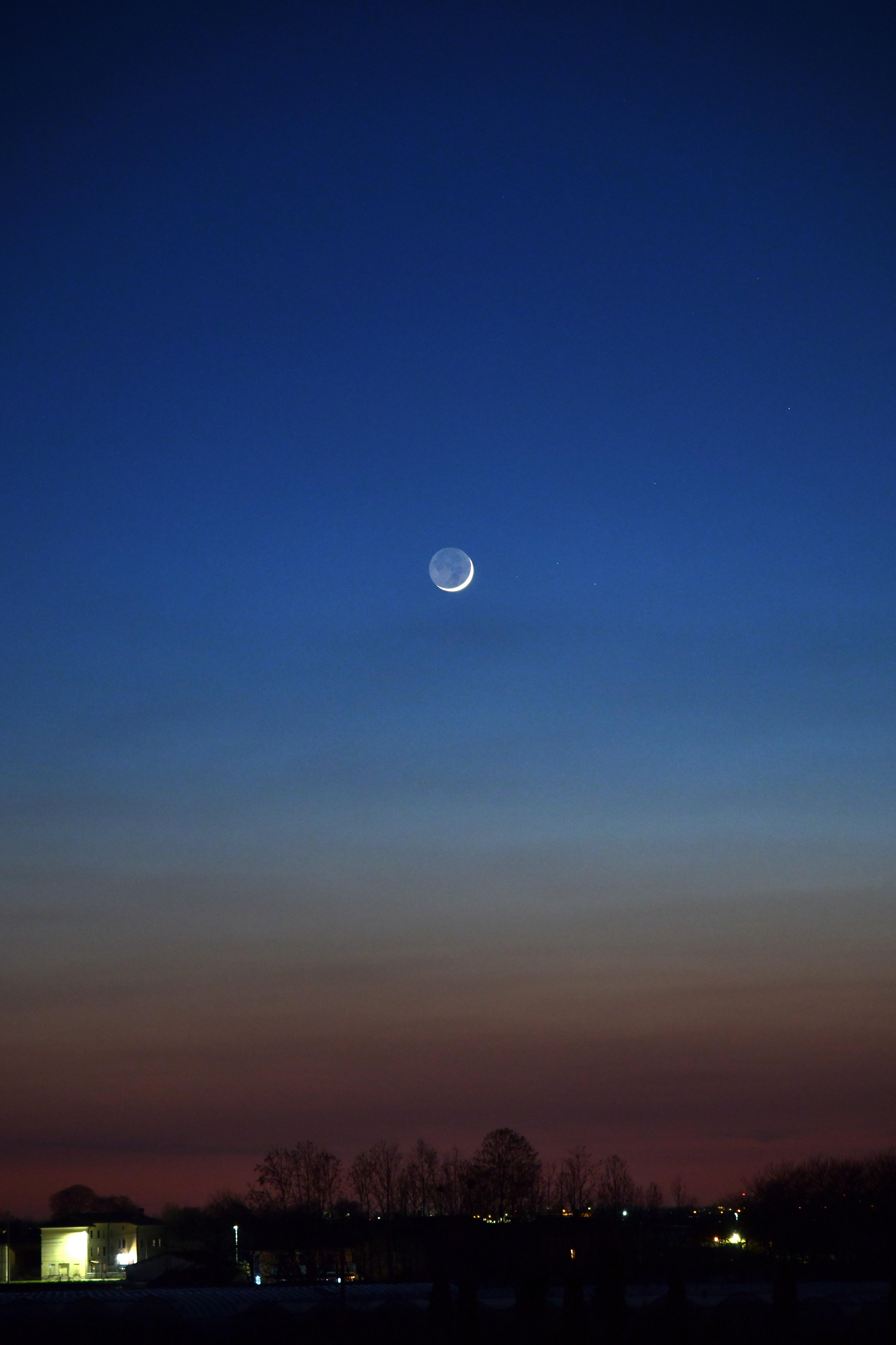 Hình chụp thực tế về trăng non đầu tháng và hành tinh Hỏa chiều 2710   Ftvh  Vũ trụ trong tầm tay