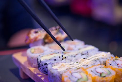 Gratis stockfoto met avondeten, Aziatisch eten, chopsticks