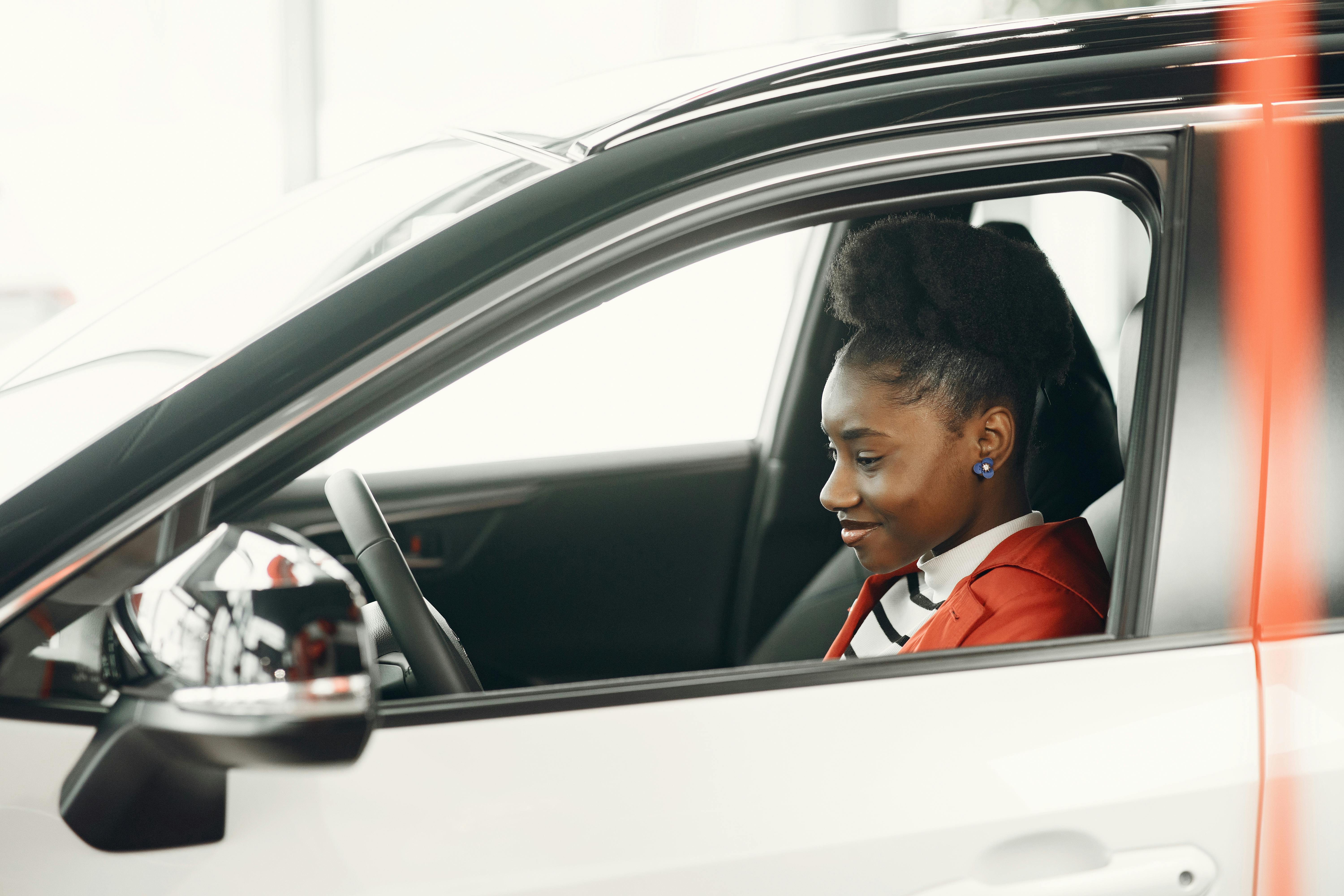 Where's the Best Place to Buy a Used Car? — Photo by Gustavo Fring on Pexels