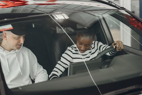 Fotobanka s bezplatnými fotkami na tému auto, čelné sklo, černoška