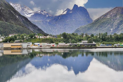 Fotografia De Paisagem De Montanha