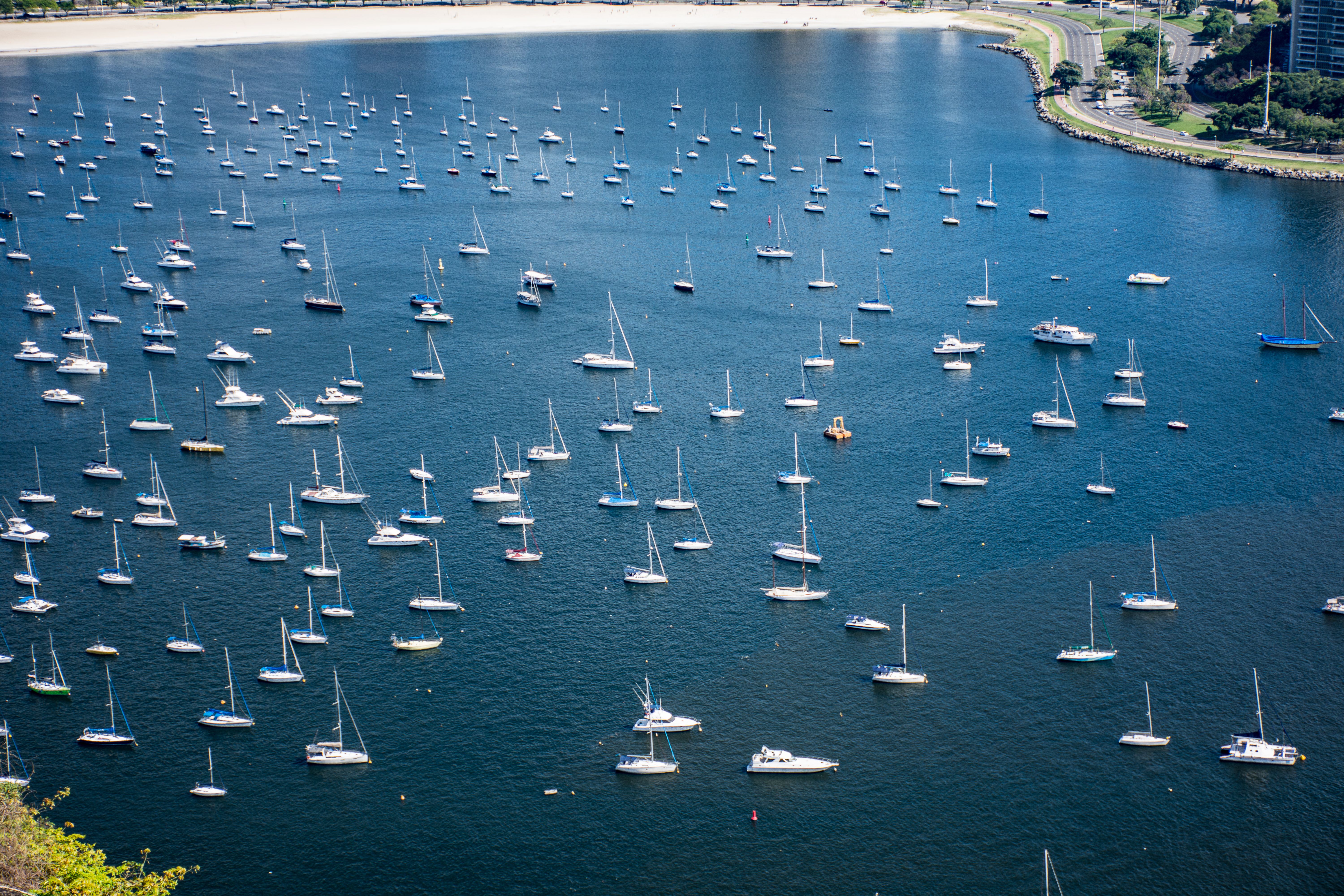 White Boats on Body of Water · Free Stock Photo