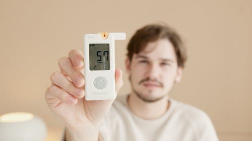 글루코 미터, 기기, 당뇨병 환자의 무료 스톡 사진
