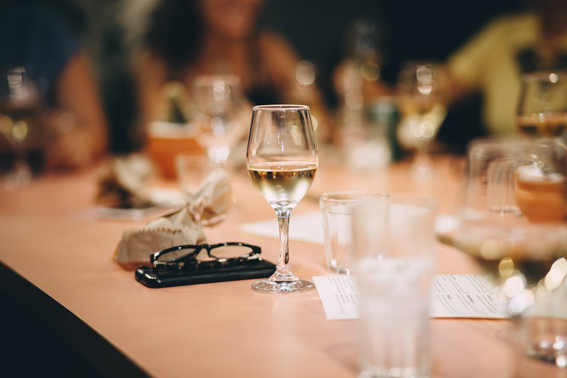 How Many Types of White Wine Are There?
