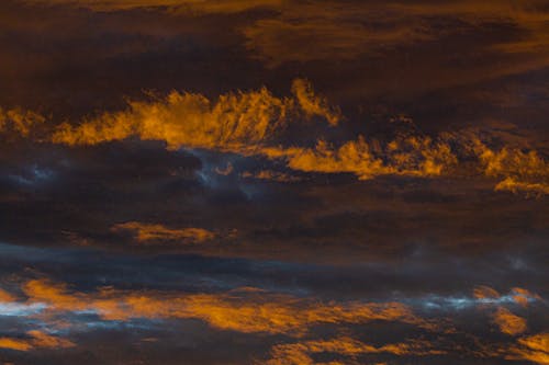 Foto stok gratis awan, awan oranye, bentangan awan
