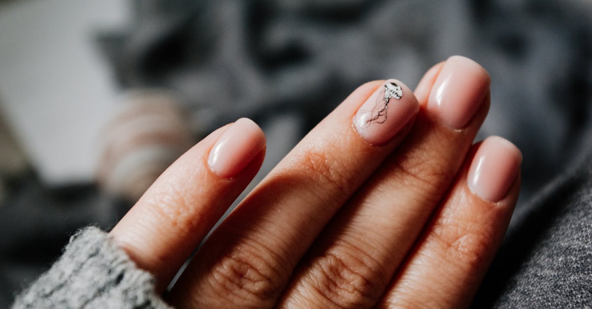 How to take off shellac nail polish at home without acetone