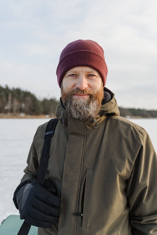 Gratis lagerfoto af ansigtsudtryk, forkølelse, lodret skud