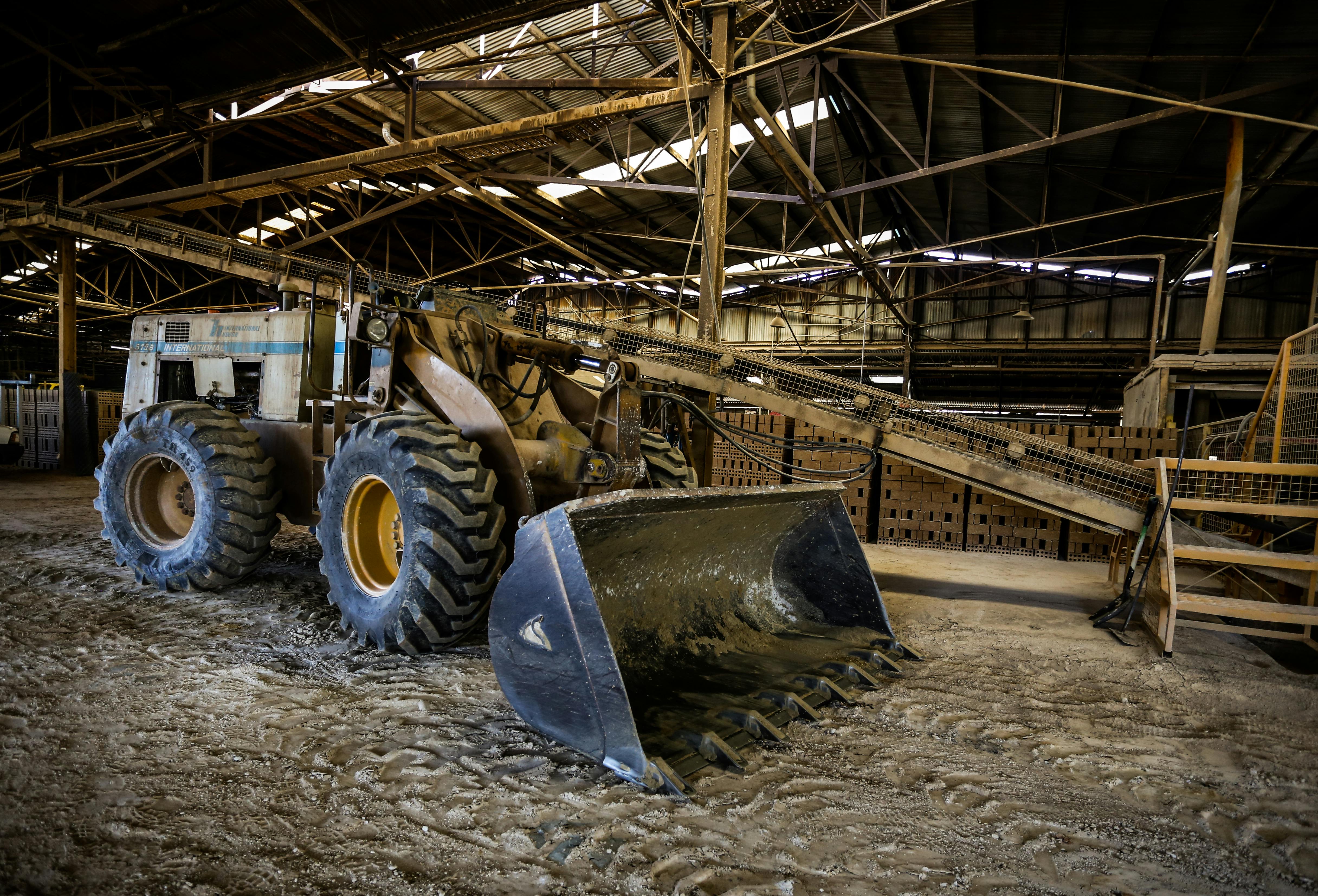 Free stock photo of digger, earth mover, factory