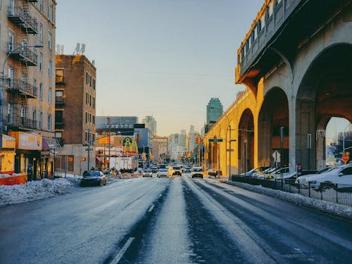 Snow Develops Over Northeastern New York, Northeast Mountains