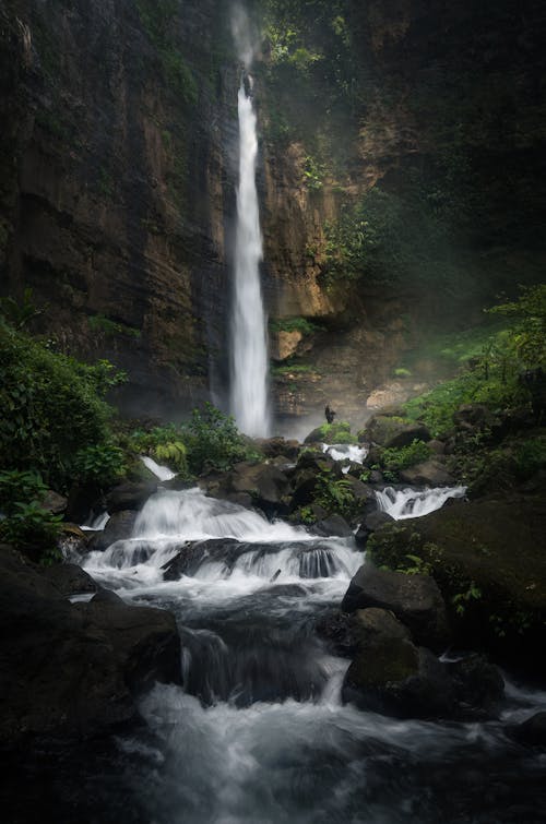 Foto stok gratis arus, bagus, batu besar