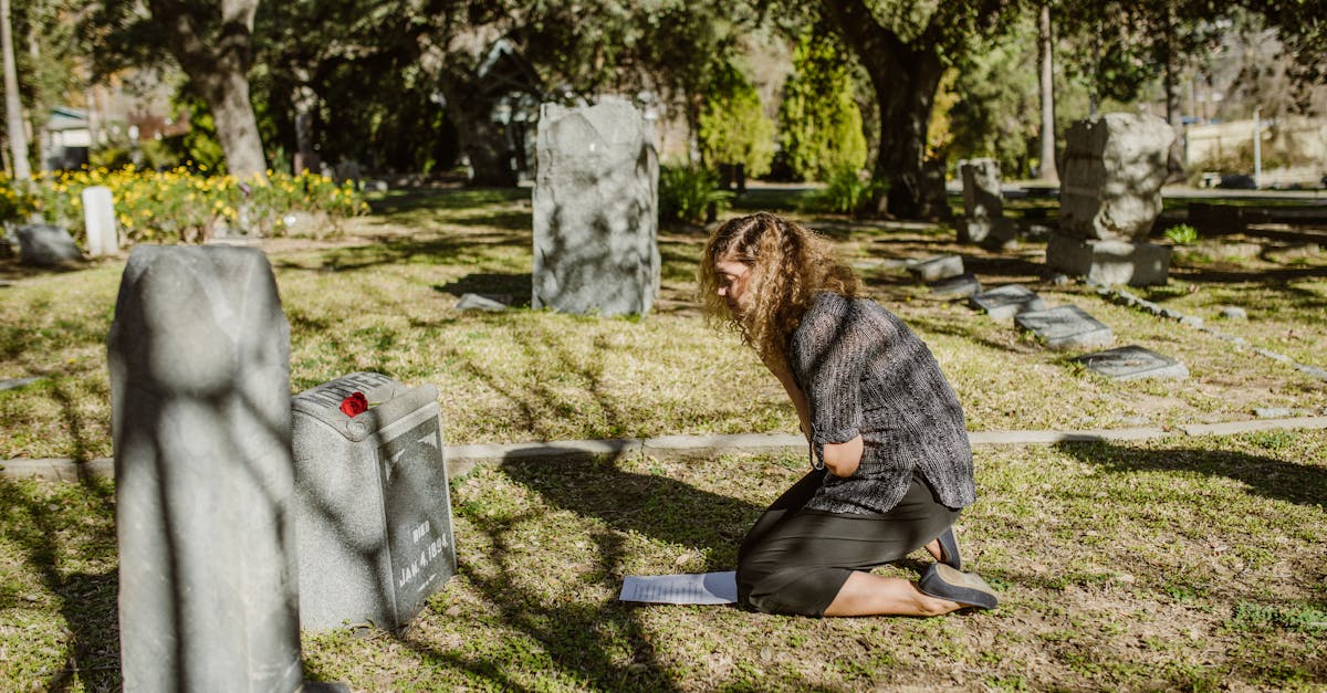 Les meilleures plateformes pour rédiger une nécrologie en ligne