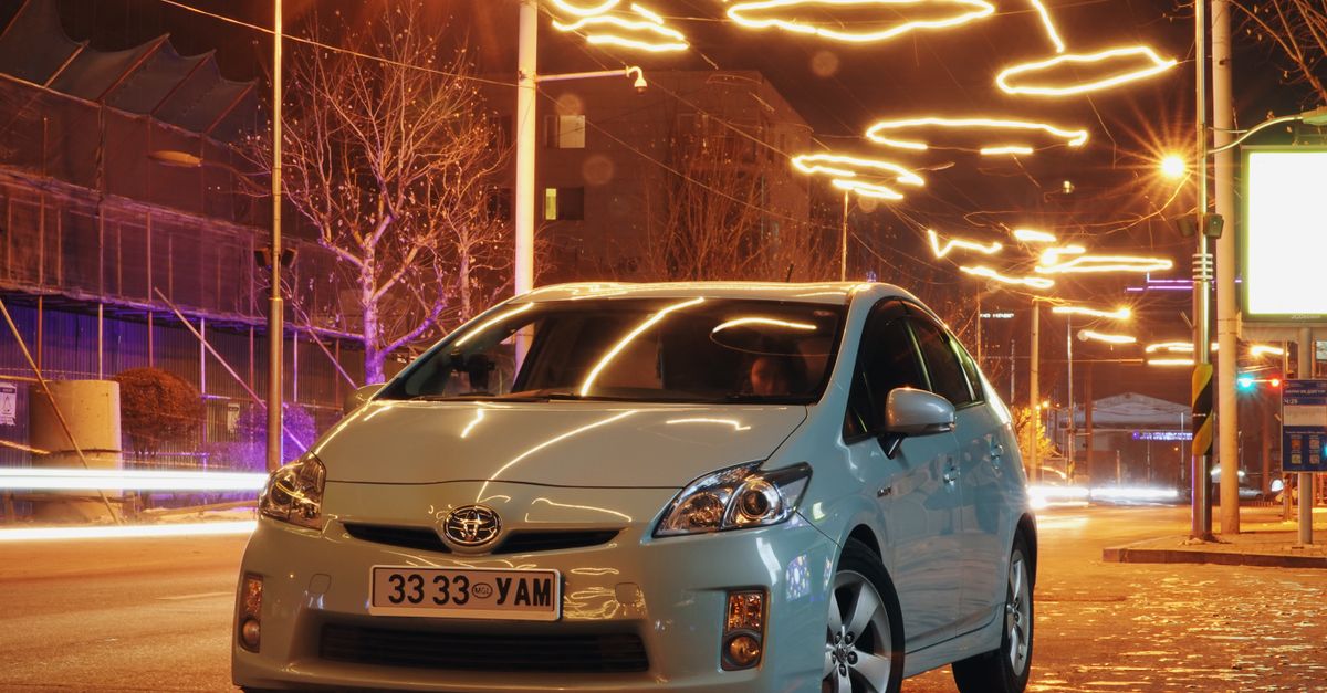 Профессиональные студийные фотографии автомобилей