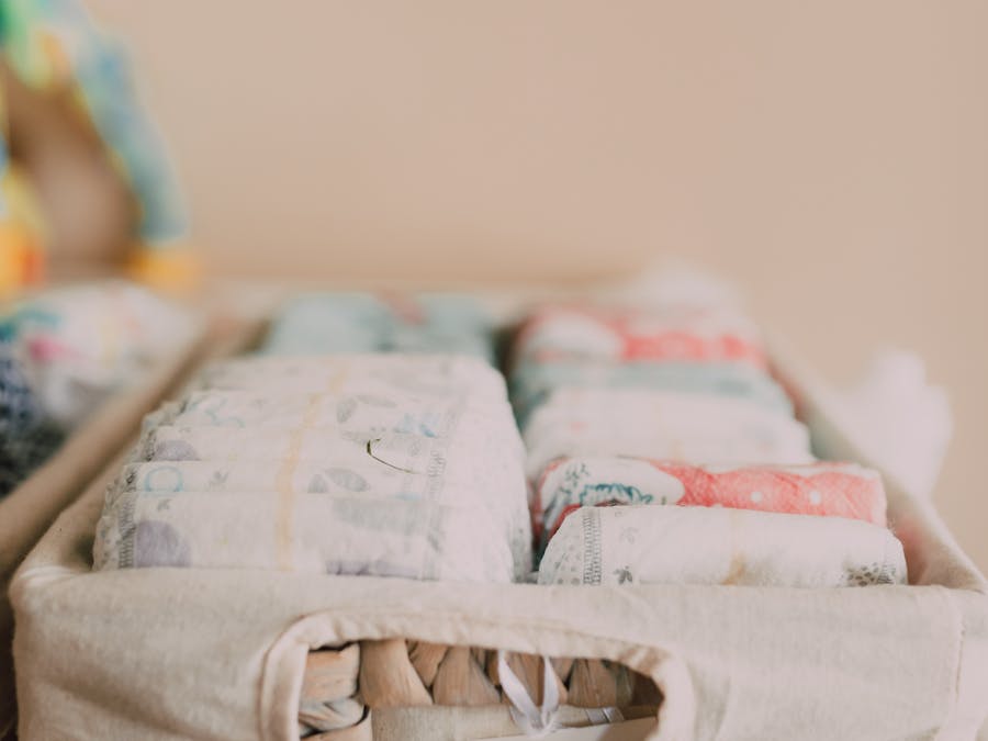 How do you know when diapers are too big?